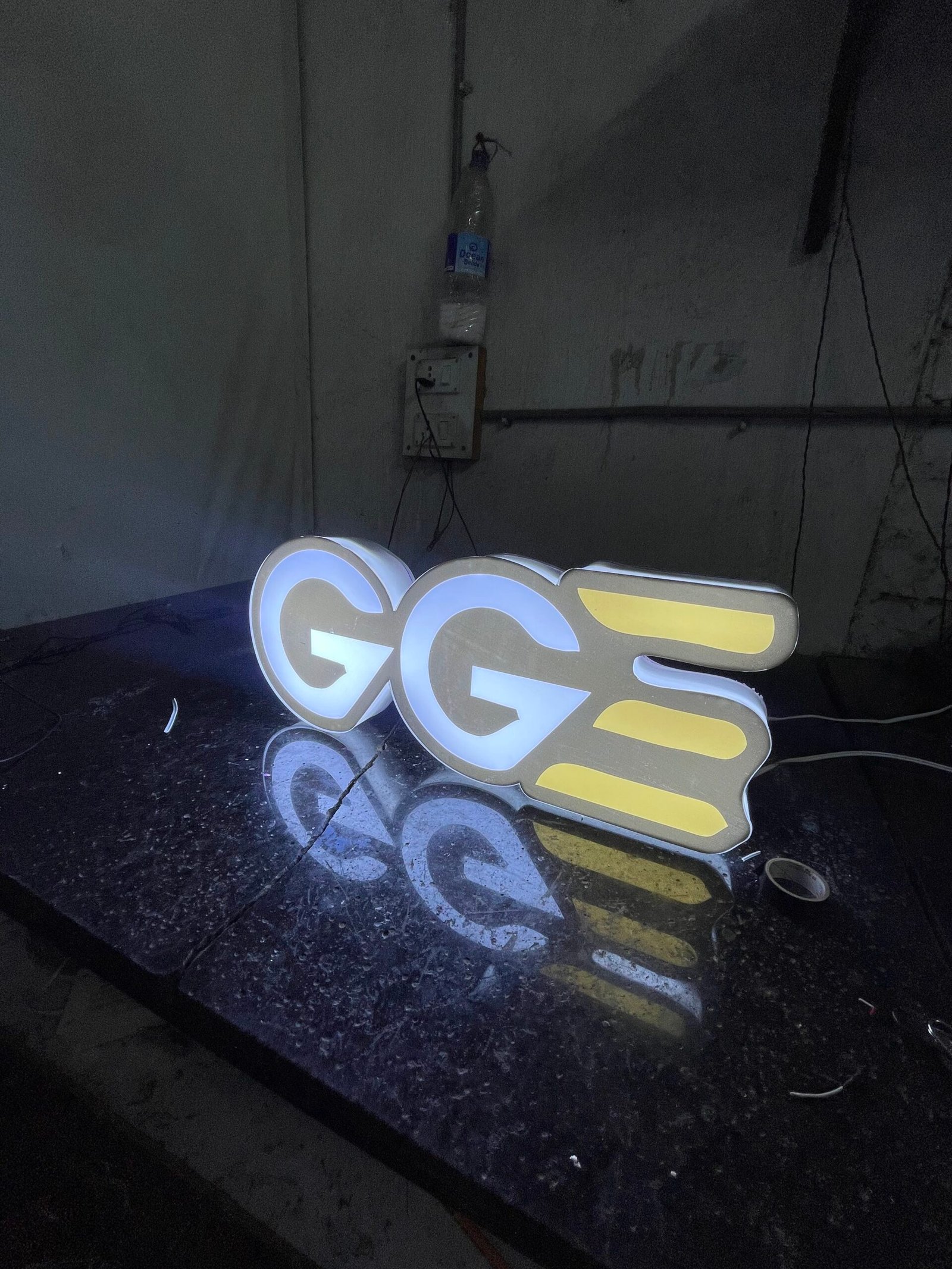 Neon light signage